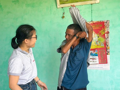 TP. Đà Nẵng: Can thiệp phục hồi chức năng và chăm sóc tại nhà cho người khuyết tật